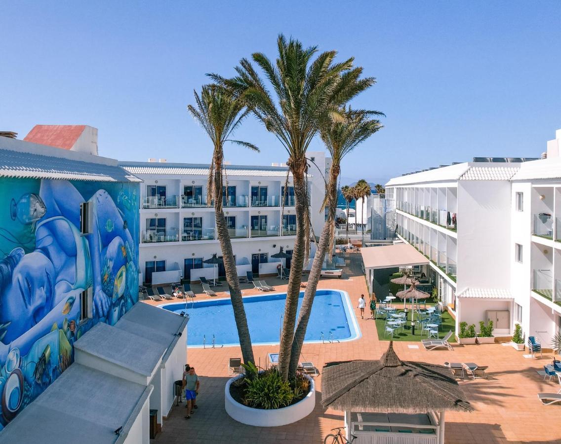 Corralejo Surfing Colors Hotel&Apartments Luaran gambar