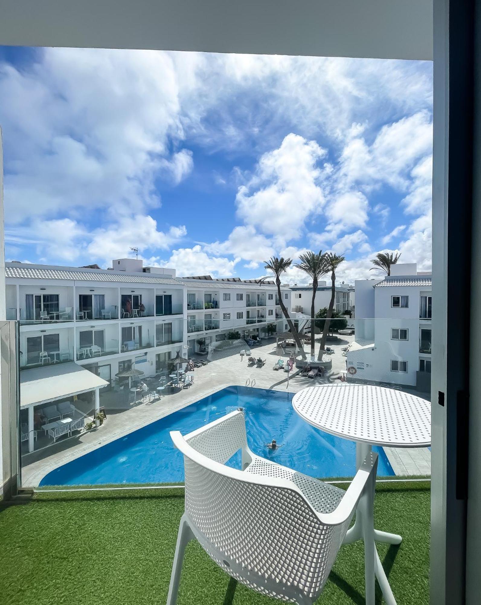 Corralejo Surfing Colors Hotel&Apartments Luaran gambar