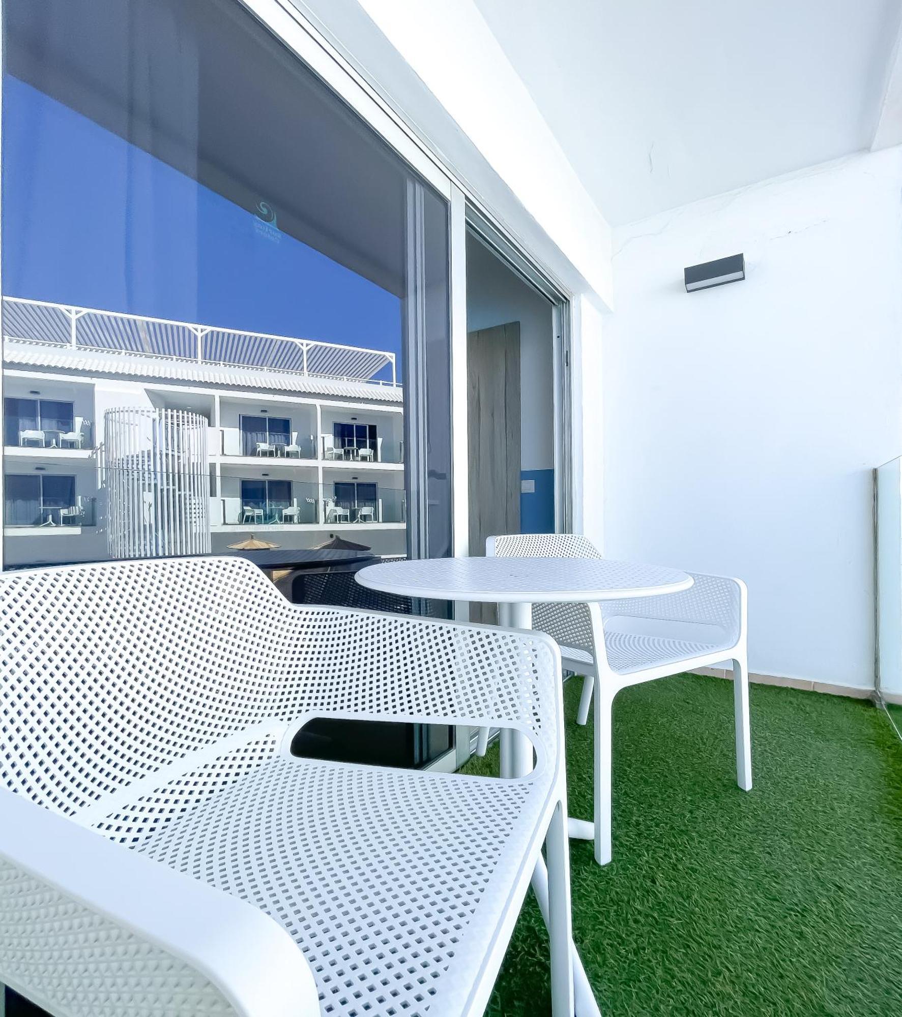 Corralejo Surfing Colors Hotel&Apartments Luaran gambar
