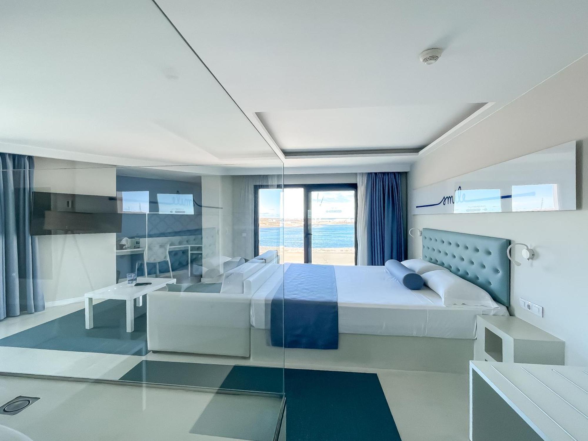 Corralejo Surfing Colors Hotel&Apartments Luaran gambar